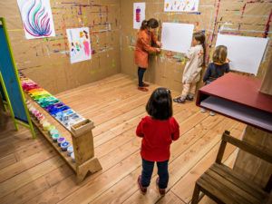 Atelier enfants autour de la peinture à l'Atelier du Sardier